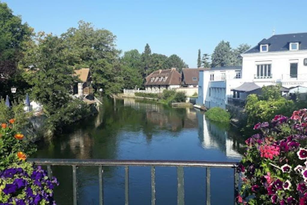 Insolite Escapade Avec Spa Privatif Villa Pacy-sur-Eure Dış mekan fotoğraf